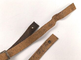 Teil eines Kinnriemen für Tropenhelm der Wehrmacht