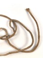 Zugband für ein Stahlhelm Innenfutter der Wehrmacht. UV Negativ, Gesamtlänge 57cm