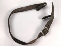 Stahlhelm Kinnriemen Wehrmacht, frühes Stück mit Leichtmetallbeschlägen , gebarucht