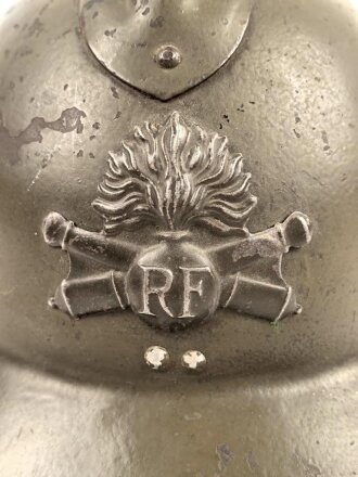 Frankreich 2. Weltkrieg, Stahlhelm Modell 1926, datiert 1944, Hersteller aus Marseille. Originallack, guter Gesamtzustand