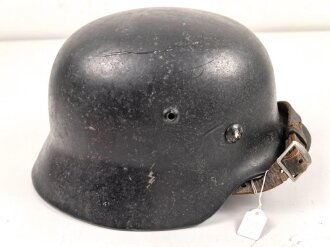 Tschechoslowakei,  Stahlhelmglocke der Wehrmacht, weiterverfwendet bei der Feuerwehr in der Nachkriegszeit. Hersteller SE64