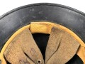 Tschechoslowakei,  Stahlhelmglocke der Wehrmacht, weiterverfwendet bei der Feuerwehr in der Nachkriegszeit. Hersteller SE64