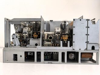 20 Watt Sender d ( 20 W.S.d ) datiert 1944, Originallack, Funktion nicht geprüft. Mit nummerngleichem Deckel