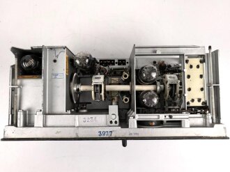 20 Watt Sender d ( 20 W.S.d ) datiert 1944, Originallack, Funktion nicht geprüft. Mit nummerngleichem Deckel
