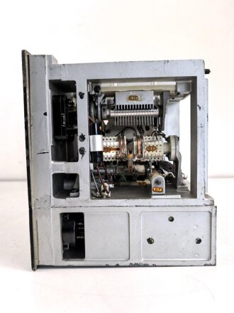 20 Watt Sender d ( 20 W.S.d ) datiert 1944, Originallack, Funktion nicht geprüft. Mit nummerngleichem Deckel