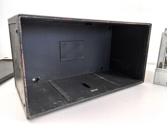 20 Watt Sender d ( 20 W.S.d ) datiert 1944, Originallack, Funktion nicht geprüft. Mit nummerngleichem Deckel
