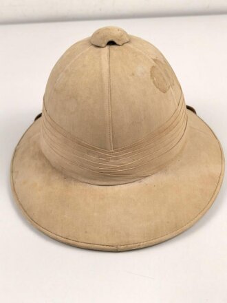 Tropenhelm , vermutlich Frankreich. Fleckig, sonst gut
