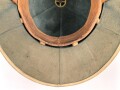 Tropenhelm , vermutlich Frankreich. Fleckig, sonst gut