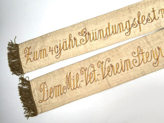 Österreich, zweiteiliges Fahnenband anlässlich des 40 jährigen Gründungsfest mit Fahnenweihe 1910. Militärverein Steyregg. Gesamtlänge etwa 170cm