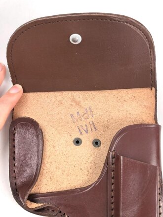 DDR, Pistolentasche braunes Leder Makarov. Mdi Stempel, so u.a. bei der Volkspolizei getragen