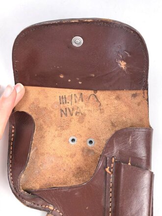DDR, Pistolentasche braunes Leder Makarov. Mdi Stempel, so u.a. bei der Volkspolizei getragen