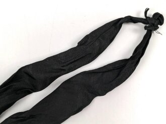 Halstuch Kriegsmarine, getragen, guter Zustand, die weisse Schleife fehlt, aus der Form geraten