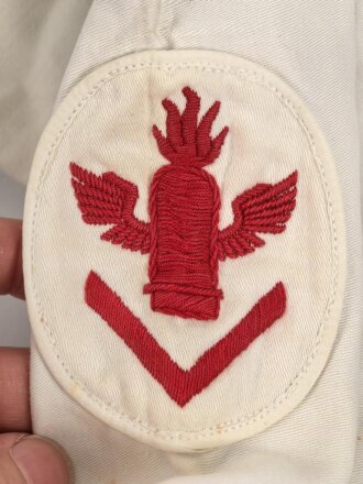 Kriegsmarine, weisses Hemd für Mannschaften. Adler fehlt, stockfleckig