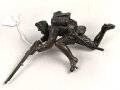 Österreich k.u.k. , schwere , plastische Darstellung eines Infanteristen. Gesamthöhe etwa 9cm, ohne Sockel