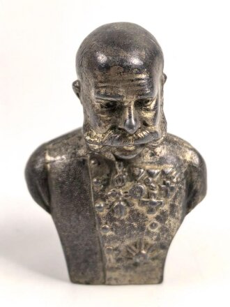 Österreich k.u.k. , kleine Büste aus Spritzguß Kaiser Franz Joseph darstellend. Höhe 8cm