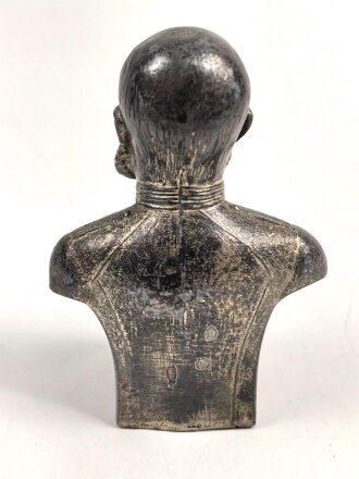 Österreich k.u.k. , kleine Büste aus Spritzguß Kaiser Franz Joseph darstellend. Höhe 8cm