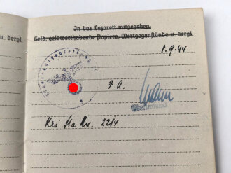 Soldbuch Luftwaffe,  ausgestellt 4.9.1944 bei Flak Ersatz Abteilung 45 Rottweil / Neckar.