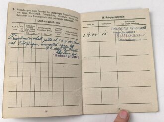 Soldbuch Luftwaffe,  ausgestellt 4.9.1944 bei Flak Ersatz Abteilung 45 Rottweil / Neckar.