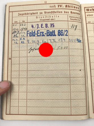 Wehrpaß Heer, eingestellt 12.Januar 1940 bei 4./ J.E.B. 75 Theresienstadt