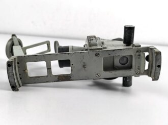 Kriegsmarine,  Peilaufsatz FRM5 für Kompass. Hertsteller C.Plath Hamburg. Schweres Stück in gutem Gesamtzustand, originallack