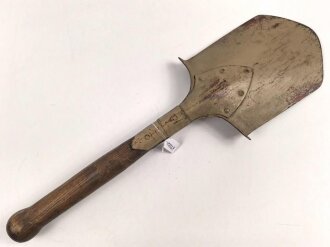 Österreich / Ungarn, Spaten vom Hersteller "Vogel & Noot, Wartberg". Alt überlackiertes Stück