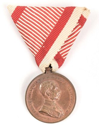 Österreich 1. Weltkrieg , kleine bronzene Tapferkeitsmedaille , am Band