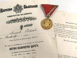 Bulgarien 2. Weltkrieg, Verleihungsurkunde für die Bulgarische Kriegserinnerungsmedaille datiert 1938. Dazu die Medaille sowie ein Begleitschreibene