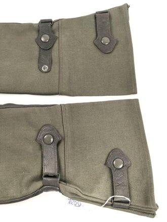 Paar Handschuhe für Kradmelder der Wehrmacht, wohl ungetragenes Paar, Grösse 8 1/2, datiert 1940