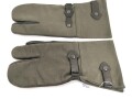 Paar Handschuhe für Kradmelder der Wehrmacht, wohl ungetragenes Paar, Grösse 8 1/2, datiert 1940