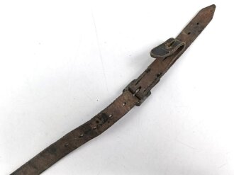Stahlhelm Kinnriemen Wehrmacht datiert 1942.  Gebraucht, guter Zustand