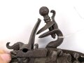 Teil einer Steinschlosspistole. Ohne Bezeichnung, Gesamtlänge 12cm