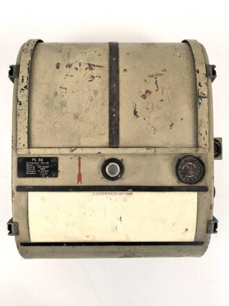 Luftwaffe, Filmkassette Fk.30 zum Reihenbildner für Luftaufklärung. Originallack, Fl.38805, ungereinigtes Stück. Maße 45 x 50 x 22cm