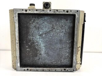 Luftwaffe, Filmkassette Fk.30 zum Reihenbildner für Luftaufklärung. Originallack, Fl.38805, ungereinigtes Stück. Maße 45 x 50 x 22cm