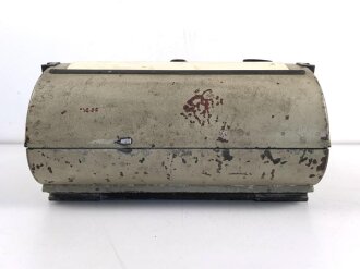 Luftwaffe, Filmkassette Fk.30 zum Reihenbildner für Luftaufklärung. Originallack, Fl.38805, ungereinigtes Stück. Maße 45 x 50 x 22cm