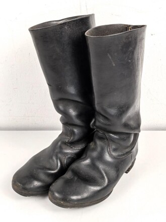 Paar Stiefel für Mannschaften , vermutlich Reichsarbeitsdienst oder ähnliches. Ungereinigt, Sohlenlänge 29,5cm