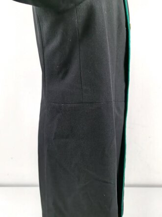 Österreich, schwarzer Mantel eines Uniformschneiders aus Wien in gutem Zustand