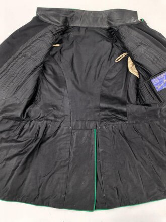 Österreich, schwarze Uniformjacke in gutem Zustand, Schneideretikett aus Wels.