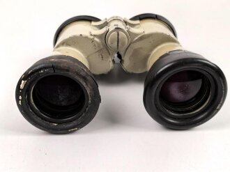 Kriegsmarine, U Boot Fernglas DF 7 x 50. Hersteller blc. Klare Durchsicht, Originallack, die Gummiarmierung beim Ausblick trocken, beim Einblick weich.