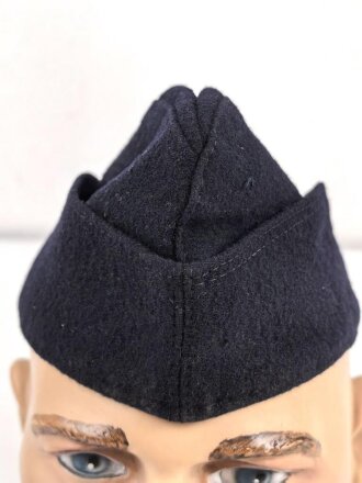 Kriegsmarine, Schiffchen für Mannschaften ohne Effekten, ungereinigt, datiert 1942