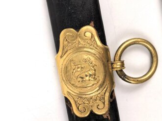 Bayern, Hirschfänger in Luxusausführung um 1850/60. Gebläute Klinge, Lederscheide nicht geschrumpft, vollständige Vergoldung. Gesamtlänge 80cm. Sehr guter Zustand
