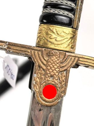 Heer, Säbel für Offiziere, Hersteller Eickhorn Solingen, Modell Nr, 1693 "Wrangel" . Die Scheide vermutlich nicht original lackiert.