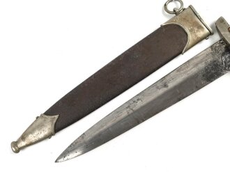 Dienstdolch für Angehörige der SA. Die Klinge von Kohlen Solingen wohl " gereinigt" sonst unberührtes Stück