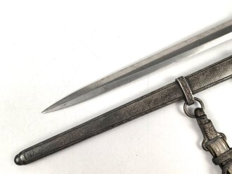 Dolch für Offiziere des Heeres. Saubere Klinge ohne Hersteller, Guter Gesamtzustand, mit passendem Gehänge