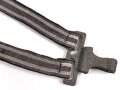 Dolch für Offiziere der Luftwaffe. Die Klinge ohne Hersteller mit vielen kleinen Kratzern, einheitliches Erscheinungsbild, mit passendem Gehänge