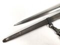 Dolch für Offiziere der Luftwaffe. Die Klinge ohne Hersteller mit vielen kleinen Kratzern, einheitliches Erscheinungsbild, mit passendem Gehänge