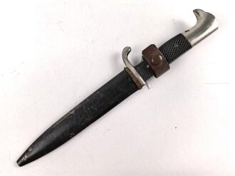 1. Weltkrieg, Grabendolch für Offiziere. Die Scheide original lackiert, saubere Klinge