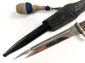 Extraseitengewehr KS98 mit Hirschhorngriffschalen. Hersteller E.Pack & Söhne Solingen. Saubere Klinge, Scheide Originallack, in Lacklederkoppelschuh mit Troddel