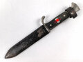 Fahrtenmesser für Angehörige der Hitlerjugend. Ungereinigtes Stück, die Klinge stark gebraucht, Hersteller M7/27 1938