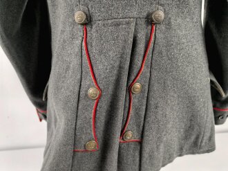1. Weltkrieg Württemberg, feldgraue Feldbluse Modell 1910 für einen Offizierstellvertreter im Infanterie Regiment 122. Kammerstück in guten Zustand