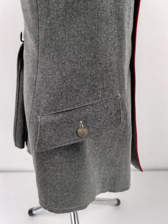1. Weltkrieg Württemberg, feldgraue Feldbluse Modell 1910 für einen Offizierstellvertreter im Infanterie Regiment 122. Kammerstück in guten Zustand